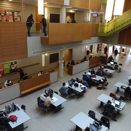Centennial College ‐ カレッジ進学者の声