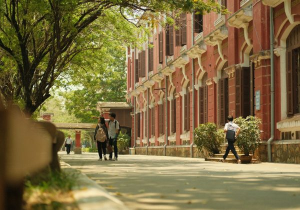 カナダ留学・ワーキングホリデーで、よくあるビザ・滞在延長の質問と注意点