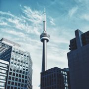 【カナダで働きたい30代・40代・50代へ】就労ビザの現実を整理します