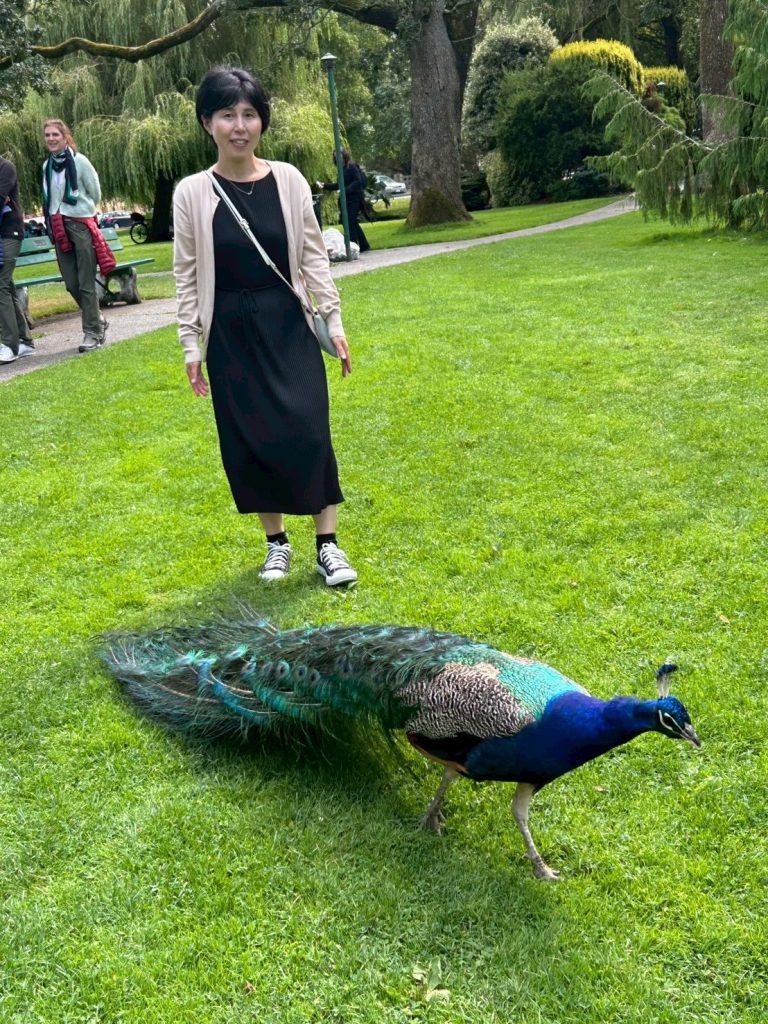 2か国×シニア留学。ビクトリアでの同世代仲間との出会いが英語学習のモチベーションに・クジャク